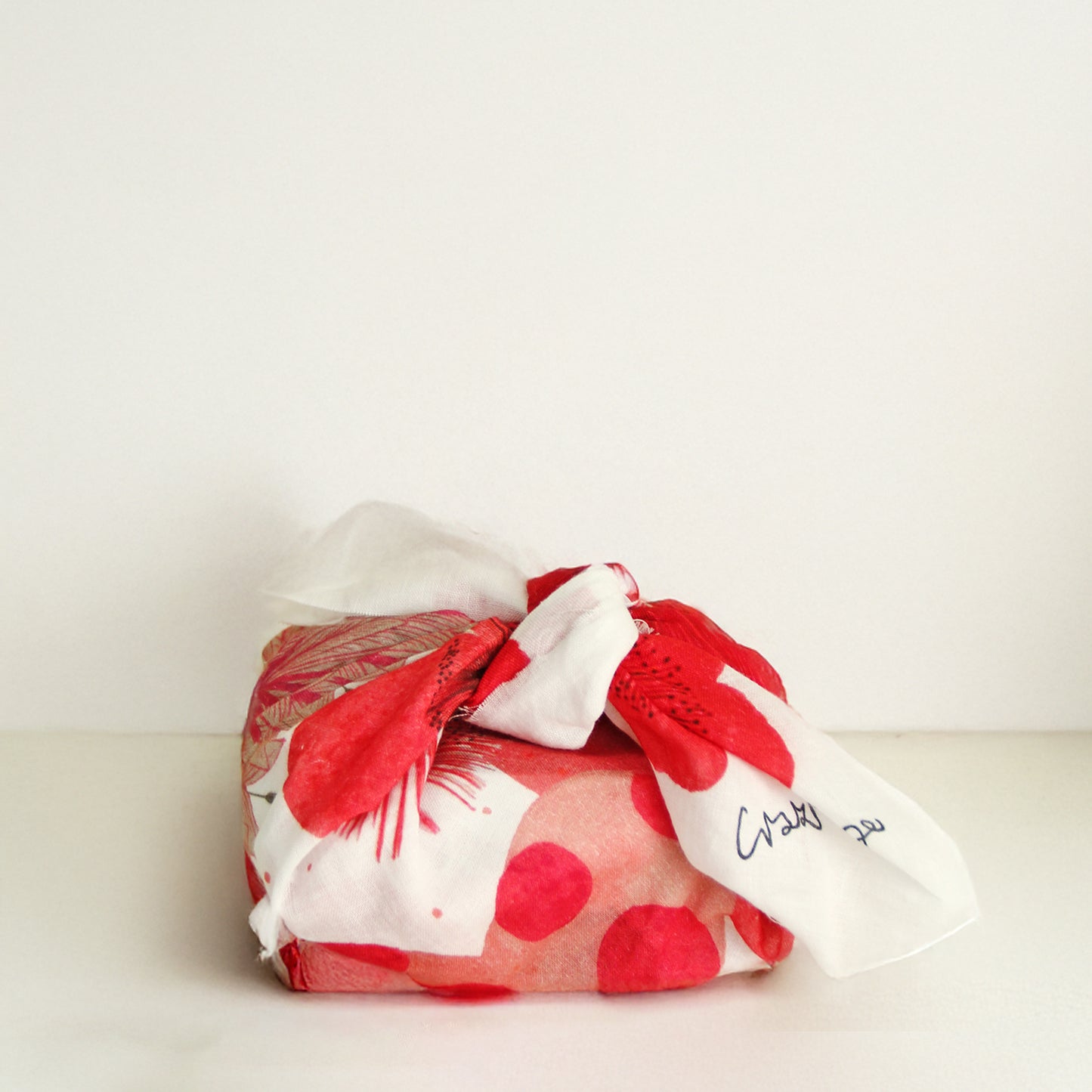 上野リチ ハンカチ 55cm 大判｜日本製 綿100% おしゃれ プチギフト 母の日 ギフト L.Rix Fantasy