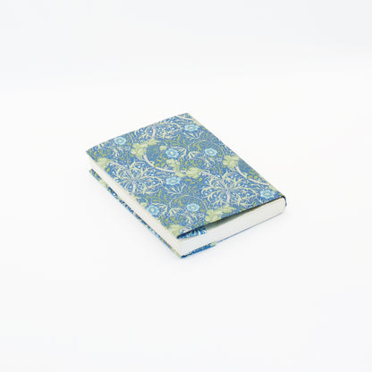 MORRIS & CO. ブックカバー A4（文庫・新書対応）｜国産壁紙使用