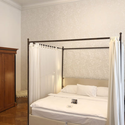 上野リチ 壁紙 そらまめ｜サーフェイスプリント｜イギリス製壁紙 L.Rix Fantasy