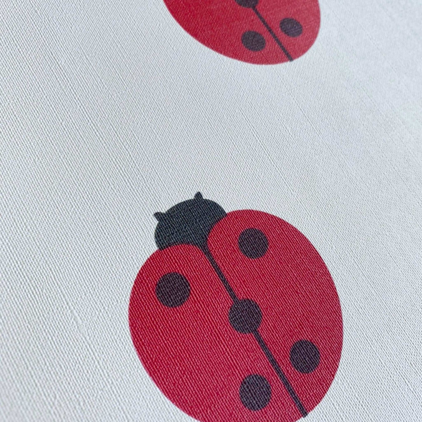 【Linden】ハレルヤシール壁紙 《てんとうむし あか》DIY 壁紙 リメイク