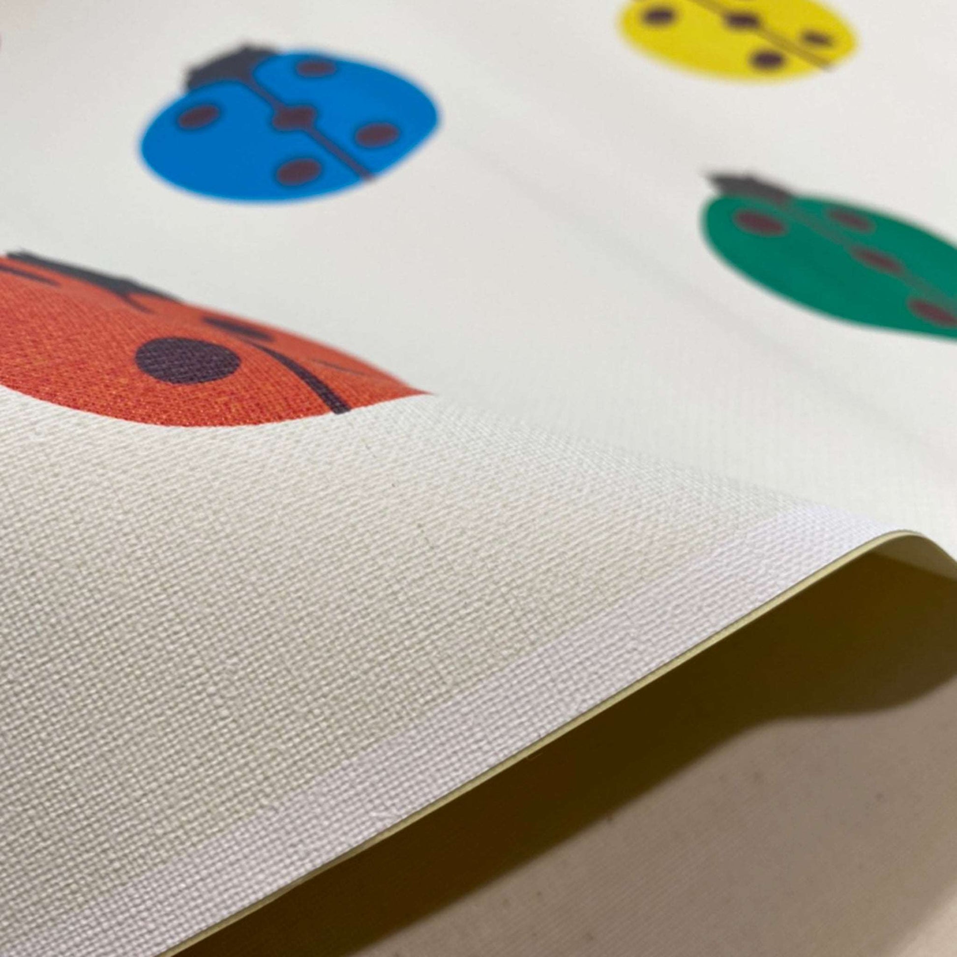 【Linden】ハレルヤシール壁紙 《てんとうむし なないろ》DIY 壁紙 リメイク